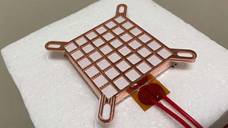 Китайцы изобрели пассивный кулер на солёной воде — он позволяет CPU работать на треть быстрее